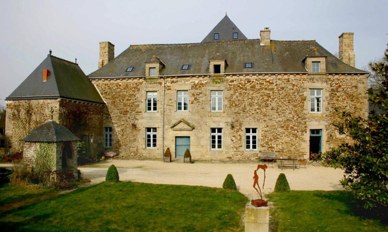 Gite La Terrasse - Manoir Le Plessix Madeuc Corseul المظهر الخارجي الصورة